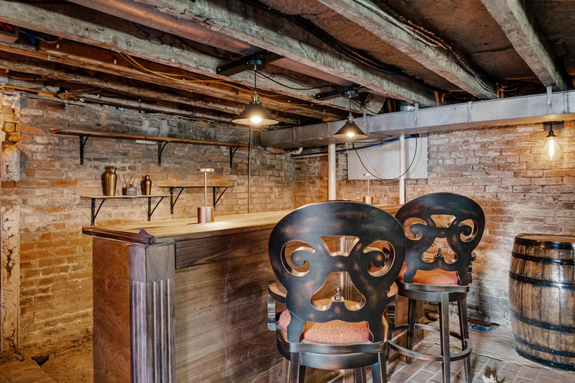 Yoko's Serene In Frankfort * Louisville